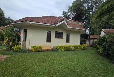 4 Bed House with En Suite in Spring Valley - 4