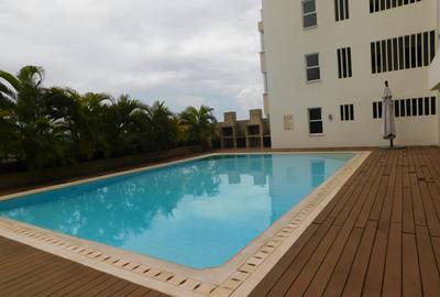 3 Bed Apartment with En Suite at City Mall