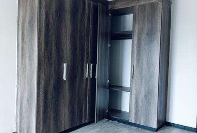 4 Bed Apartment with Backup Generator in Parklands - 4