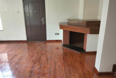 5 Bed Townhouse with En Suite in Kileleshwa