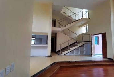 5 Bed Townhouse with En Suite at Lavington Green - 2