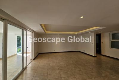3 Bed Apartment with En Suite in Spring Valley