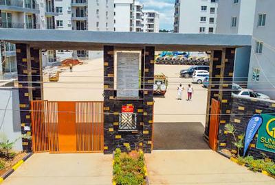 3 Bed Apartment with En Suite in Syokimau