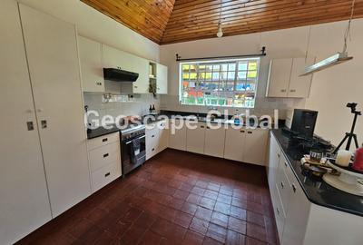 2 Bed House with En Suite in Runda