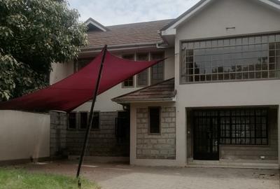 4 Bed House with Garden at Bogani