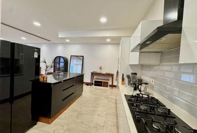 Furnished 3 Bed Apartment with En Suite in Parklands - 4