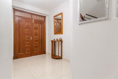 4 Bed Townhouse with En Suite in Kitengela