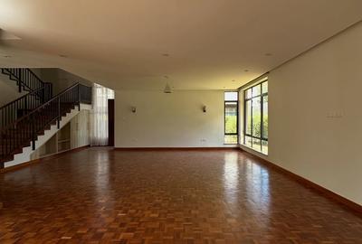 5 Bed Townhouse with En Suite at Mzima Springs - 3