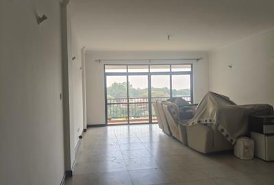 3 Bed Apartment with En Suite at Citi Park - 2