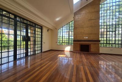 4 Bed Townhouse with En Suite in Kitisuru