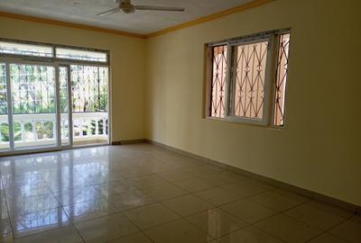 3 Bed Apartment with En Suite in Nyali Area - 3