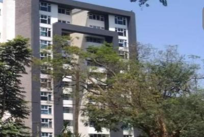 3 Bed Apartment with En Suite in Riverside
