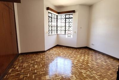 5 Bed Townhouse with En Suite at Kilimani - 3