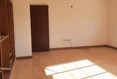 4 Bed Townhouse with En Suite in Runda