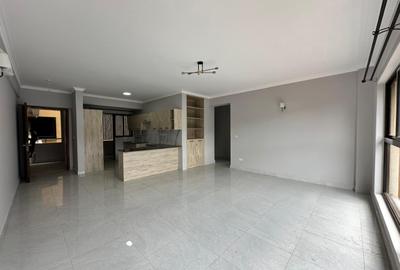2 Bed Apartment with En Suite in Westlands Area - 2