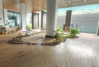 3 Bed Apartment with En Suite at Riverside - 2
