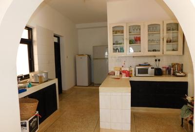 4 Bed House with En Suite in Shanzu