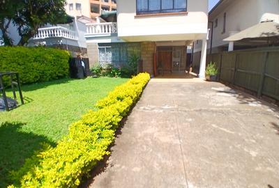4 Bed Townhouse with En Suite at Lavington Mbaazi Avenue - 4