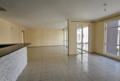 3 Bed Apartment with En Suite in Lavington