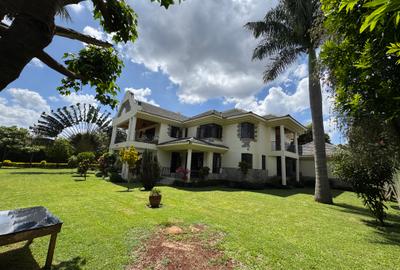 6 Bed House with En Suite in Runda - 2