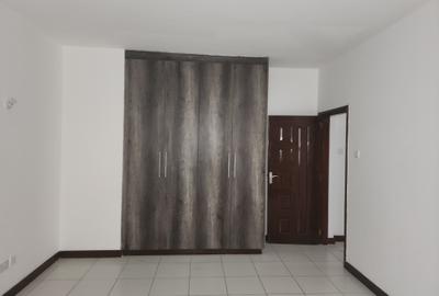2 Bed Apartment with En Suite at Brookside Drive - 4