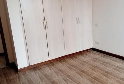 3 Bed Apartment with En Suite at Parklands Road - 4