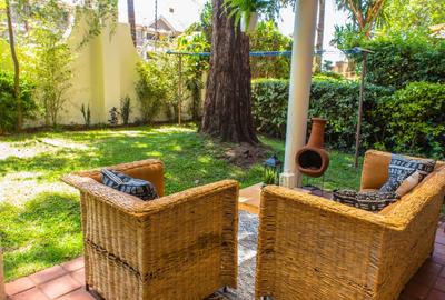 Serviced 2 Bed Apartment with En Suite in Westlands Area - 3