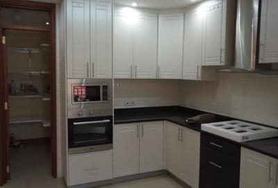 3 Bed Apartment with En Suite at Parklands
