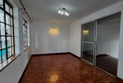 5 Bed Townhouse with En Suite at Lavington Green - 3