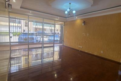 4 Bed Apartment with En Suite in Lavington