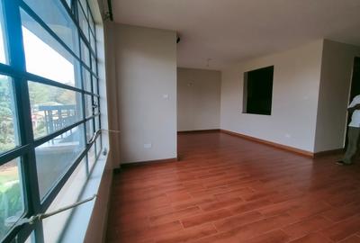 3 Bed Apartment with En Suite in Kiambu Road - 4