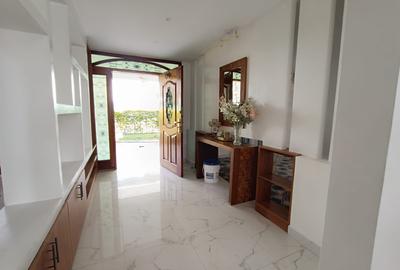 6 Bed House with En Suite in Karen - 2