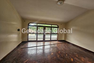 5 Bed House with En Suite in Muthaiga