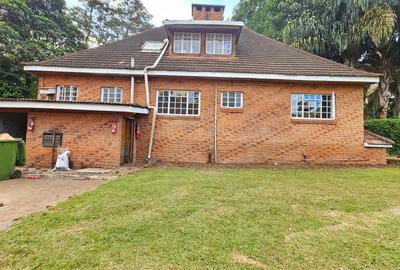 4 Bed House with En Suite in Muthaiga