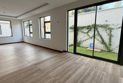 6 Bed Townhouse with En Suite in Lavington