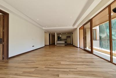 4 Bed Apartment with En Suite in Muthaiga