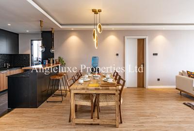 Serviced 2 Bed Apartment with En Suite at Brookside Drive