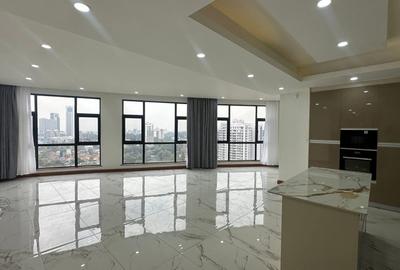 4 Bed Apartment with En Suite in Westlands Area