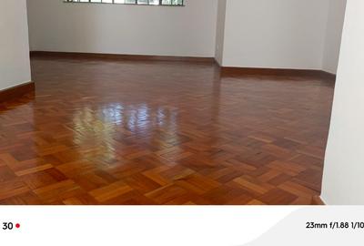 5 Bed Townhouse with En Suite in Lavington