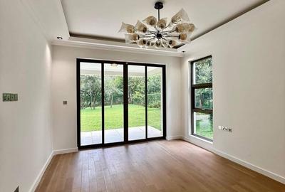 5 Bed Villa with En Suite at Hardy Karen - 2