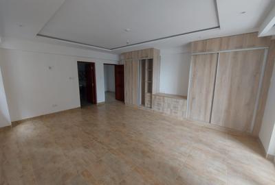 4 Bed Apartment with En Suite at General Mathenge