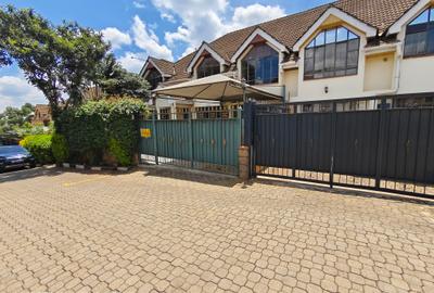 4 Bed Townhouse with En Suite at Lavington