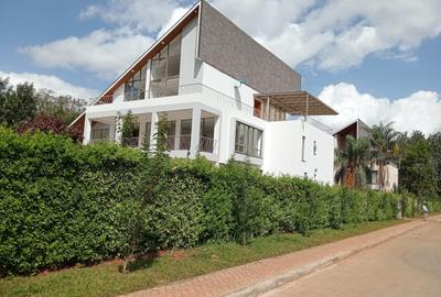 5 Bed House with En Suite in Karen