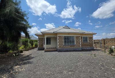 3 Bed House with Garden at Acacia