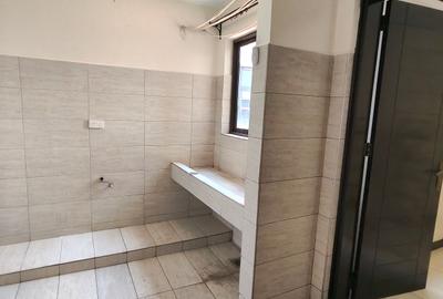 3 Bed Apartment with En Suite at Parklands - 4