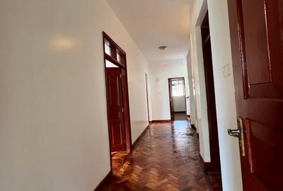 4 Bed Villa with En Suite in Kitisuru - 4