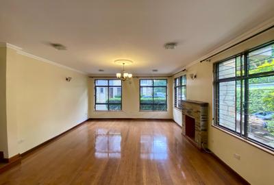5 Bed Townhouse with En Suite in Lavington