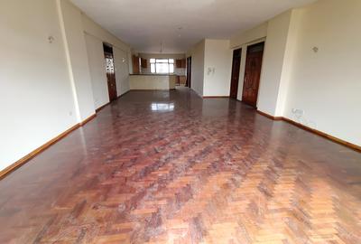 3 Bed Apartment with En Suite in Kilimani - 2