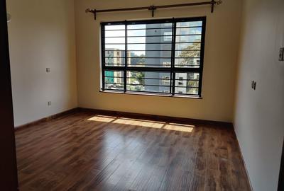 3 Bed Apartment with En Suite in Westlands Area