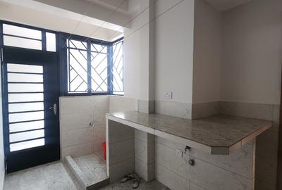 3 Bed Apartment with En Suite in Westlands Area - 4